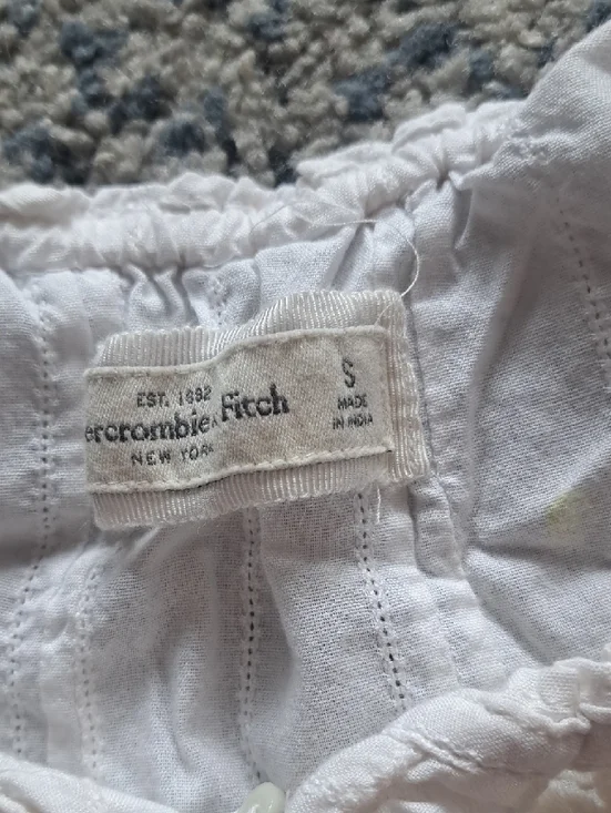 Abercrombie & Fitch White Lace-Front Ruffled Peasant Blouse - Picture 2 of 10